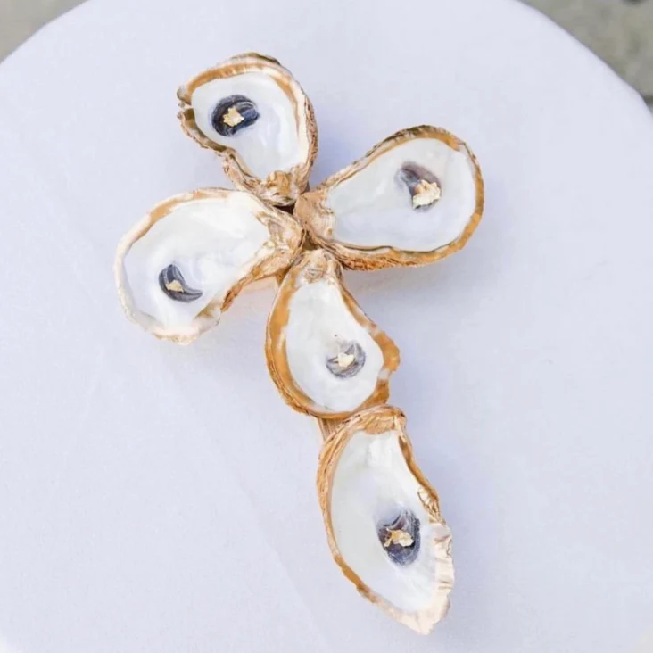 Classic Gold Oyster Cross
