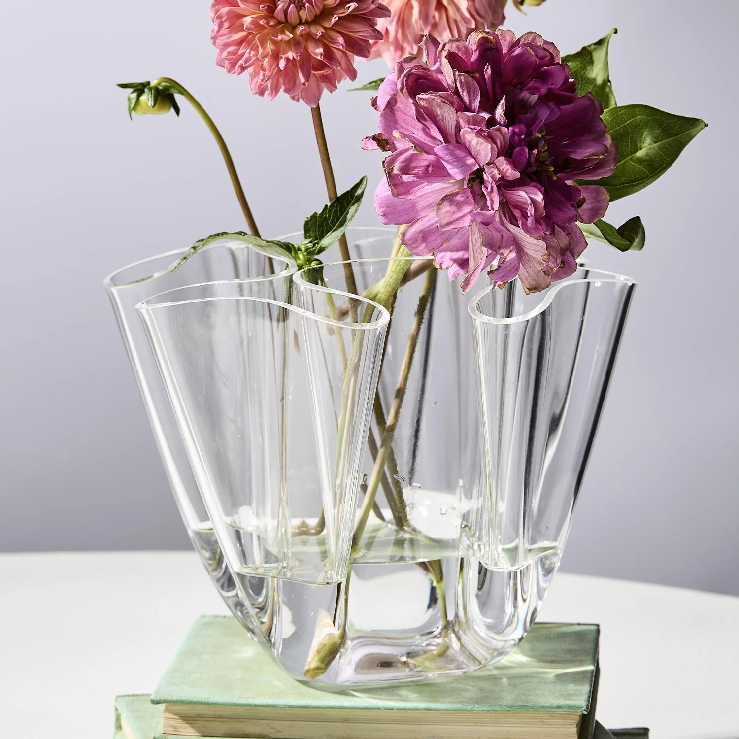 Handkerchief Vase - Image 2
