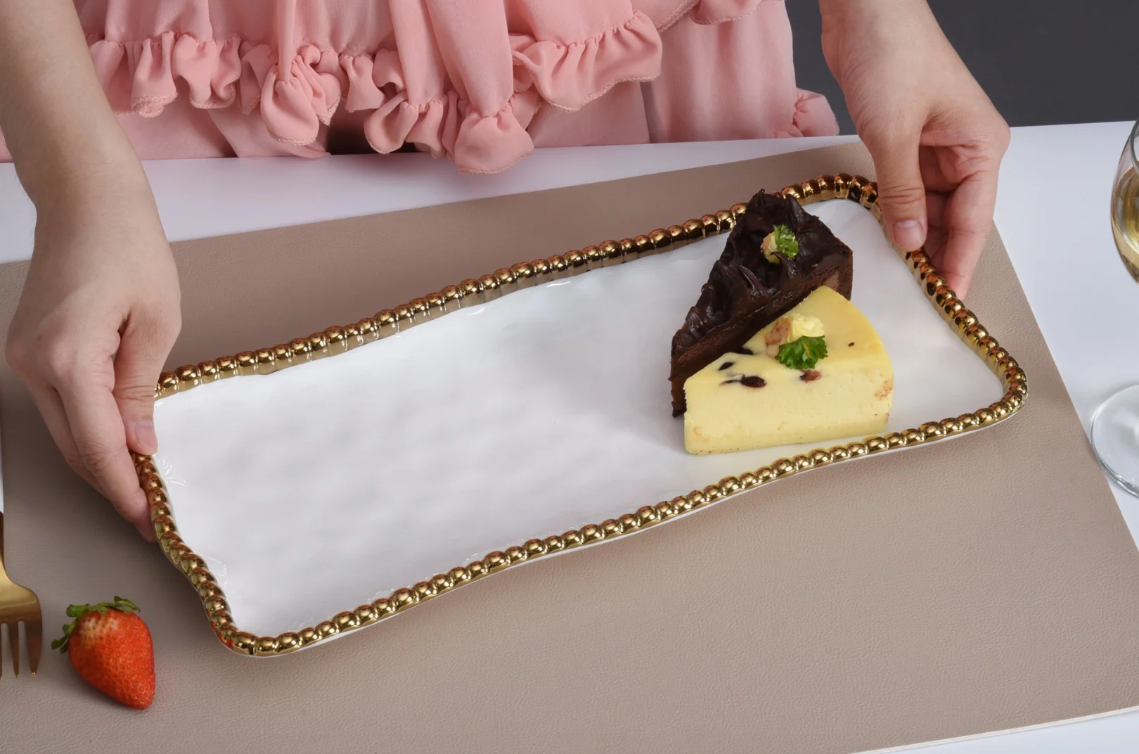 Medium Rectangular Tray - Image 3